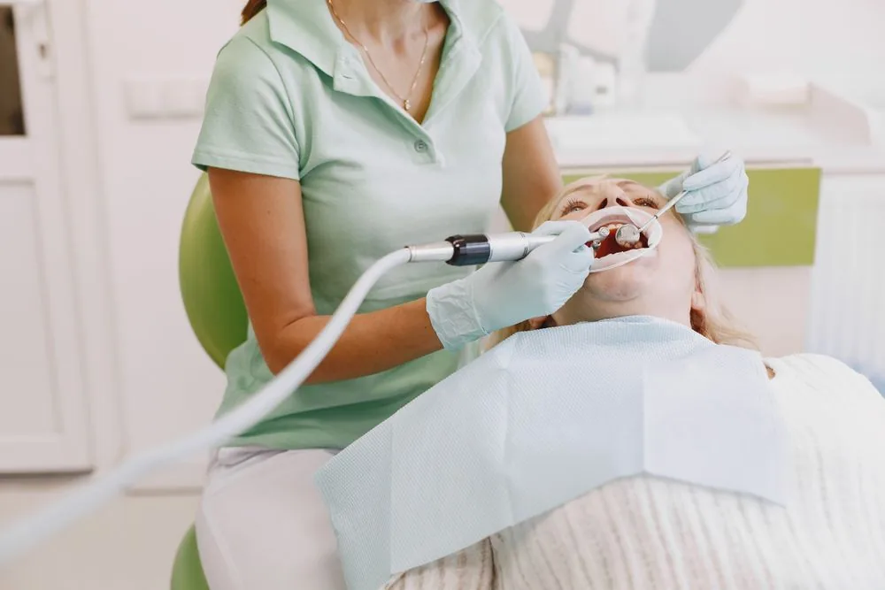 Deep vs. regular dental cleaning: differences