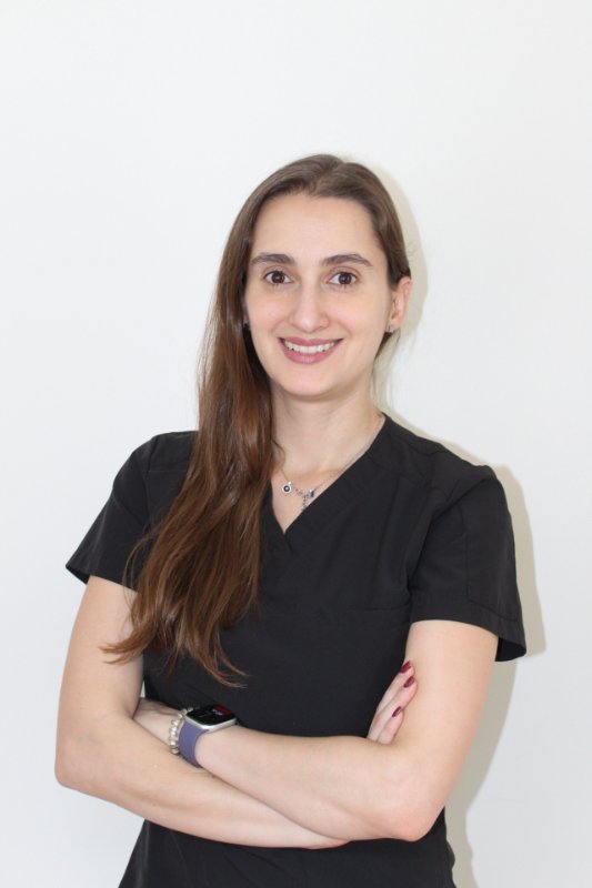 Gisela Aguilar, ortodoncista